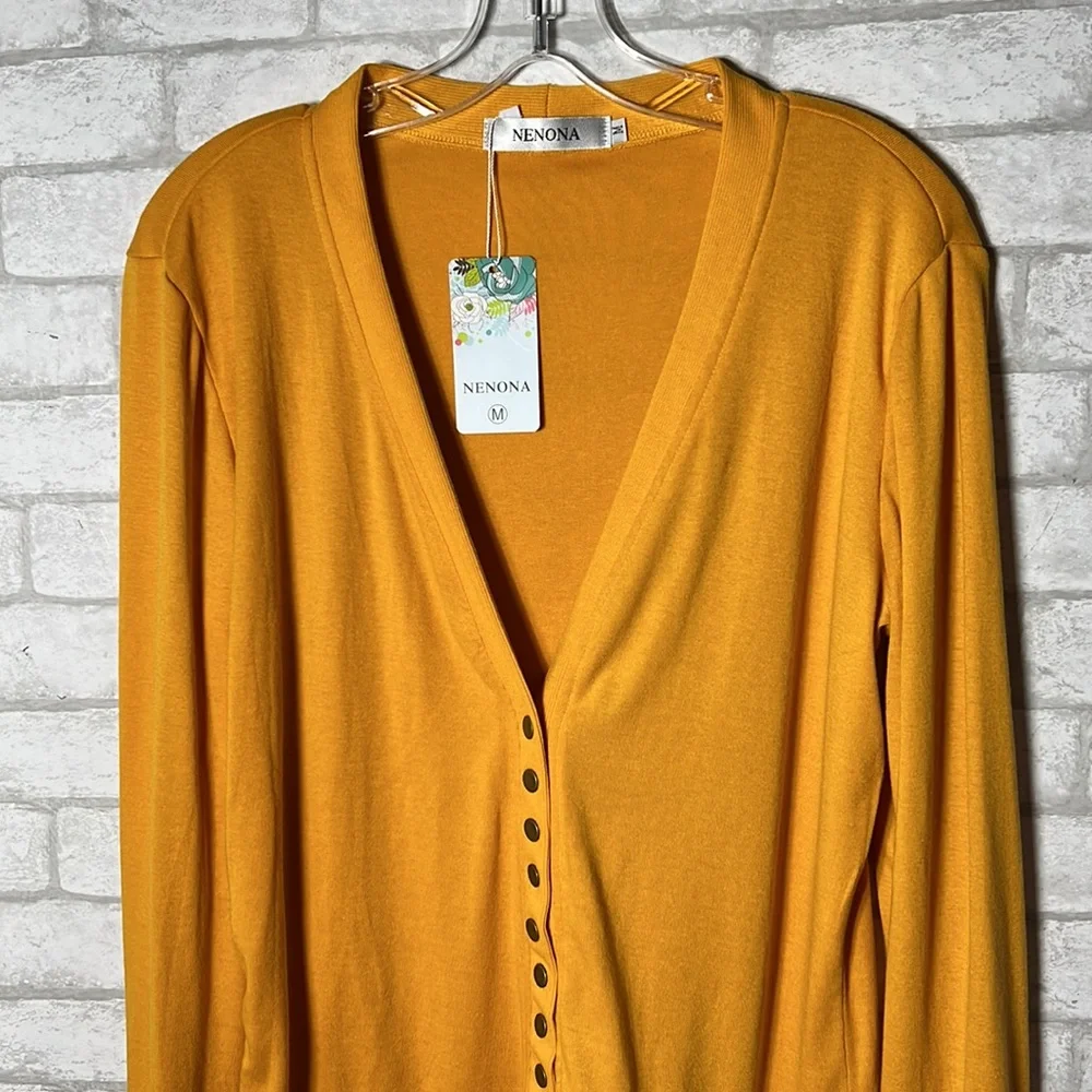 Nenona button down cardigan size medium - Picture 2 of 11